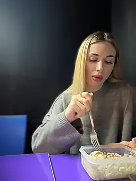 pinkstar  online show from February 18, 8:38 am