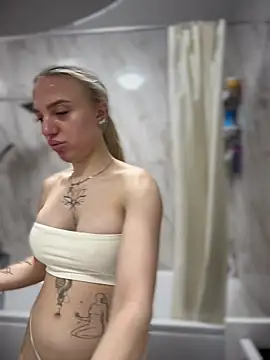 Snapshot of pinkstar_ chatting on January 17, 5:23 am pinkstar online show from January 17, 5:23 am