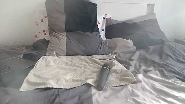 Snapshot of fuckable_milf chatting on October 21, 7:09 am fuckable milf online show from October 21, 7:09 am