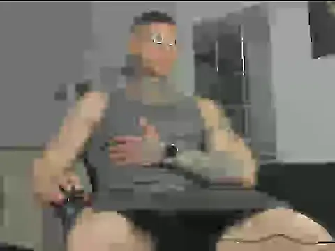 Snapshot of _jamesleandros1 chatting on January 23, 1:30 am jamesleandros1 online show from January 23, 1:30 am