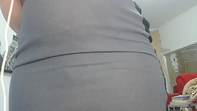 AnnaBellaLuckyXOXO online show from December 5, 12:58 pm