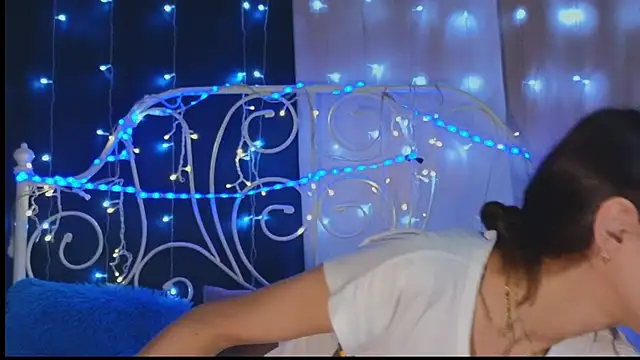 Snapshot of Funny_Bunny chatting on January 22, 4:23 am Funny Bunny online show from January 22, 4:23 am