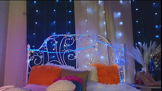 Snapshot of Funny_Bunny chatting on February 7, 12:42 am Funny Bunny online show from February 7, 12:42 am