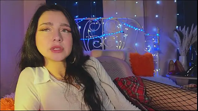 Snapshot of Funny_Bunny chatting on February 12, 1:30 am Funny Bunny online show from February 12, 1:30 am