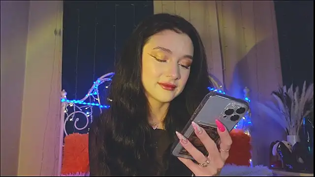 Snapshot of Funny_Bunny chatting on February 18, 10:03 pm Funny Bunny online show from February 18, 10:03 pm