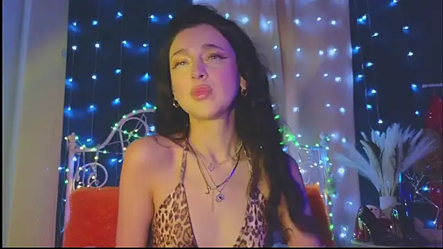 Snapshot of Funny_Bunny chatting on February 27, 5:02 am Funny Bunny online show from February 27, 5:02 am