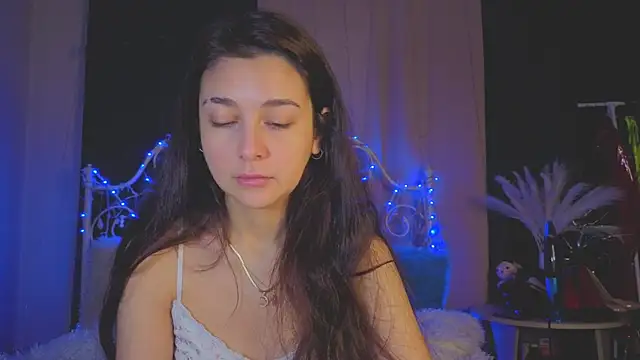 Snapshot of Funny_Bunny chatting on December 14, 1:22 am Funny Bunny online show from December 14, 1:22 am