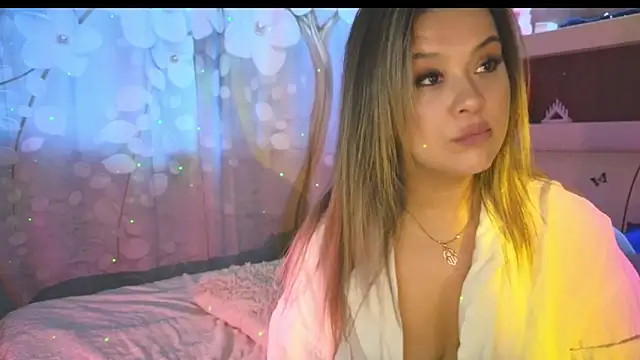 Snapshot of Malika_uAngel chatting on January 15, 4:57 am Malika uAngel online show from January 15, 4:57 am