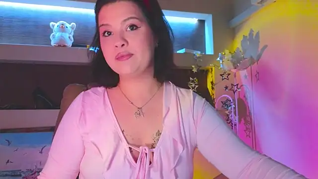 Snapshot of Malika_uAngel chatting on September 15, 12:54 am Malika uAngel online show from September 15, 12:54 am