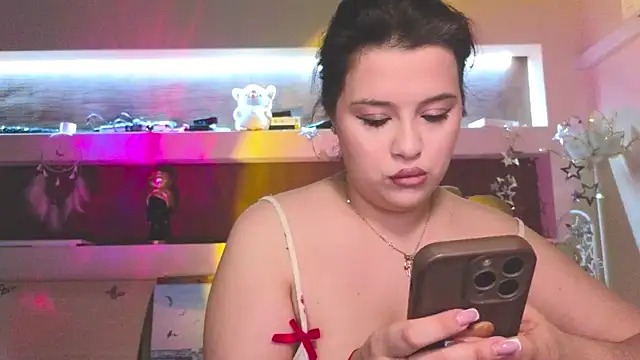 Snapshot of Malika_uAngel chatting on October 9, 12:08 am Malika uAngel online show from October 9, 12:08 am