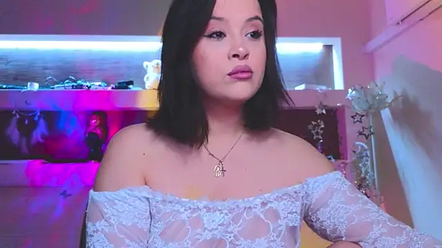 Snapshot of Malika_uAngel chatting on October 17, 10:23 pm Malika uAngel online show from October 17, 10:23 pm
