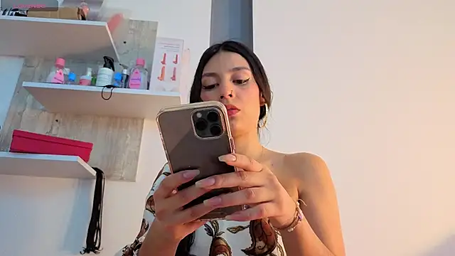 PIA STONE online show from October 15, 8:20 pm