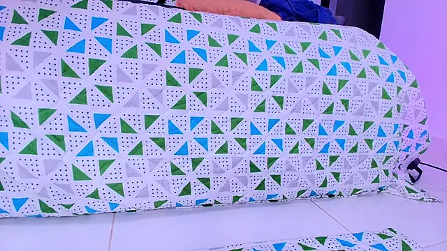 Snapshot of naomi_kyse chatting on November 28, 3:09 am naomi kyse online show from November 28, 3:09 am