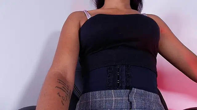 naomi kyse online show from July 25, 3:04 am
