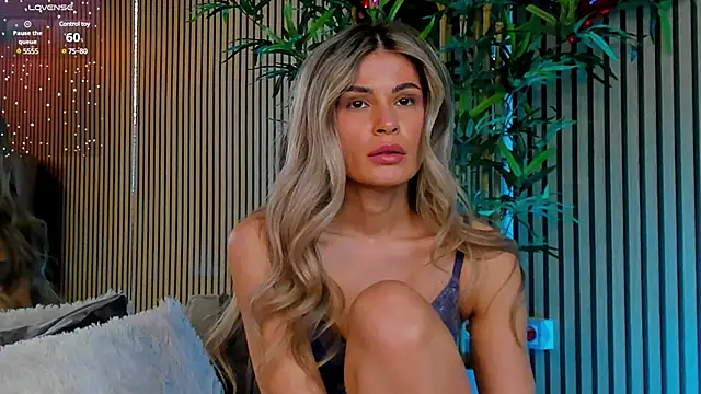 Avril Cyrus online show from February 18, 10:16 am