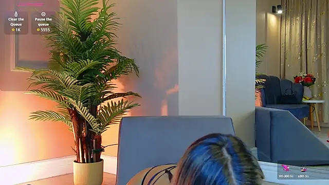 Avril Cyrus online show from September 17, 7:10 am