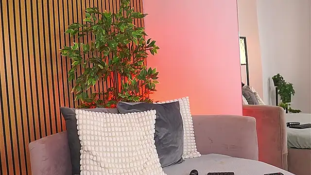 Avril Cyrus online show from April 22, 7:22 am