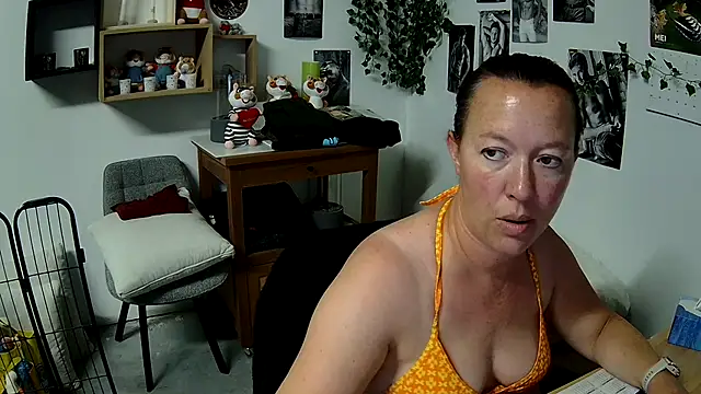 Snapshot of AnyaKrey@xh chatting on May 28, 11:40 am AnyaKreyxh online show from May 28, 11:40 am