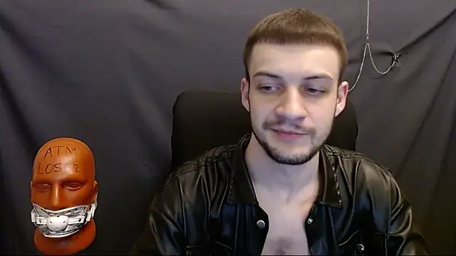 Snapshot of _Damien_thorn_ chatting on January 18, 3:20 am Damien thorn online show from January 18, 3:20 am