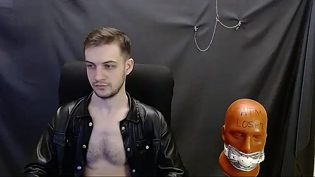 Snapshot of _Damien_thorn_ chatting on March 16, 12:34 am Damien thorn online show from March 16, 12:34 am