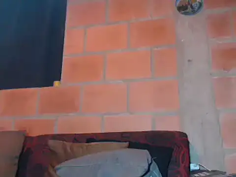 Snapshot of DevoraAmateur chatting on February 11, 10:59 am DevoraAmateur online show from February 11, 10:59 am