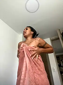 Snapshot of ATENEA_SEXXXY chatting on October 18, 12:28 pm ATENEA SEXXXY online show from October 18, 12:28 pm