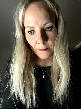 Snapshot of Sexual_Lovable_Doll chatting on October 27, 4:11 pm Sexual Lovable Doll online show from October 27, 4:11 pm