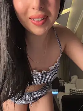 Snapshot of Tasty_Nora chatting on May 5, 1:08 pm Tasty Nora online show from May 5, 1:08 pm