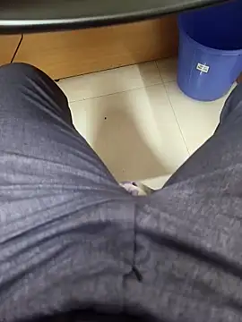 adicma123 online show from January 6, 7:34 am