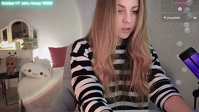 Snapshot of ImKeira chatting on October 10, 7:13 pm ImKeira online show from October 10, 7:13 pm