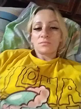 Snapshot of ulika1989 chatting on July 10, 1:25 pm ulika1989 online show from July 10, 1:25 pm