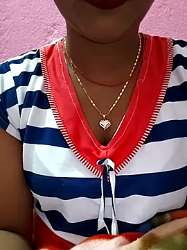 Snapshot of ANGE-MOU chatting on February 23, 1:02 am ANGE-MOU online show from February 23, 1:02 am