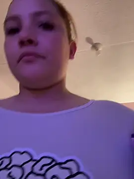 Snapshot of EmilyBarragan chatting on January 16, 4:28 am EmilyBarragan online show from January 16, 4:28 am