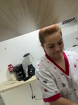 Snapshot of EmilyBarragan chatting on January 24, 5:10 am EmilyBarragan online show from January 24, 5:10 am