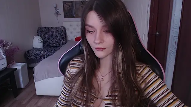 Snapshot of jeann_elsaa chatting on February 7, 7:34 am jeann elsaa online show from February 7, 7:34 am