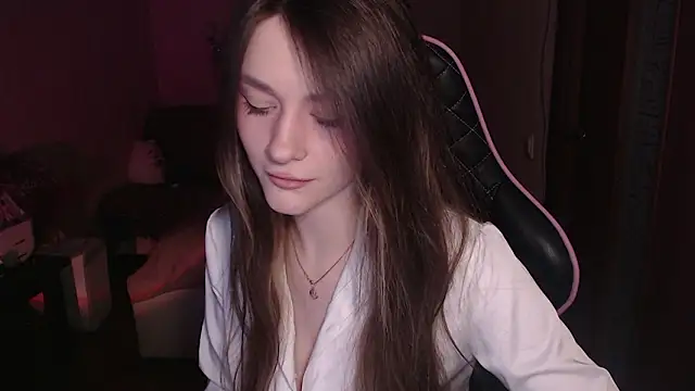 Snapshot of jeann_elsaa chatting on February 8, 1:58 pm jeann elsaa online show from February 8, 1:58 pm