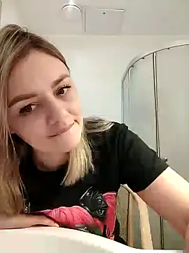 KrissSexi online show from February 14, 10:04 pm