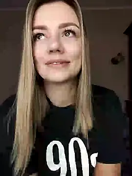 KrissSexi online show from March 3, 5:42 am