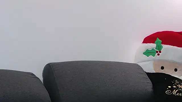 elsiemacks online show from December 8, 11:19 pm