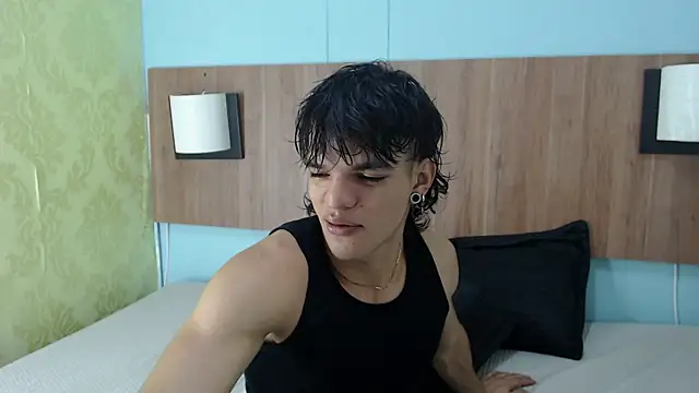 Snapshot of AlbertBernal69 chatting on February 8, 2:58 am AlbertBernal69 online show from February 8, 2:58 am