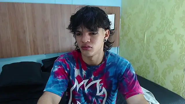 Snapshot of AlbertBernal69 chatting on March 1, 2:37 am AlbertBernal69 online show from March 1, 2:37 am