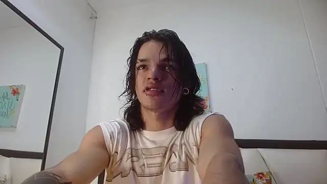 Snapshot of AlbertBernal69 chatting on October 16, 2:56 am AlbertBernal69 online show from October 16, 2:56 am