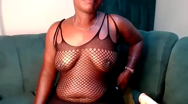 judyshinel20 online show from March 19, 2:48 am