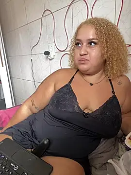 MinaBoss online show from February 4, 4:39 pm