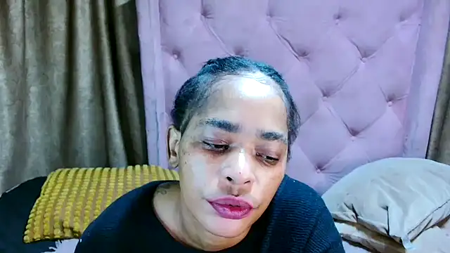 AFRICANGODDESSXXX online show from May 7, 9:31 pm
