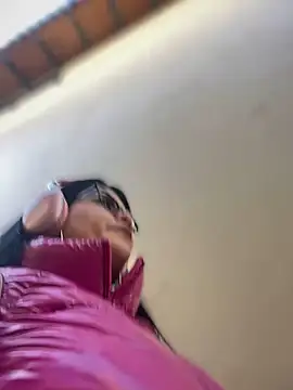 Insane Issa online show from December 5, 9:50 pm