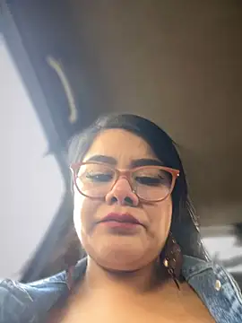 Insane Issa online show from January 5, 7:28 pm