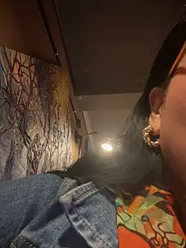 Insane Issa online show from January 10, 3:07 am