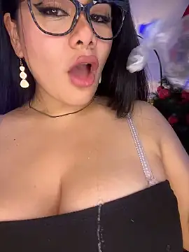 Insane Issa online show from January 21, 8:21 pm