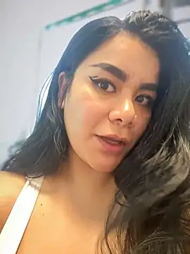 Insane Issa online show from January 24, 6:04 pm